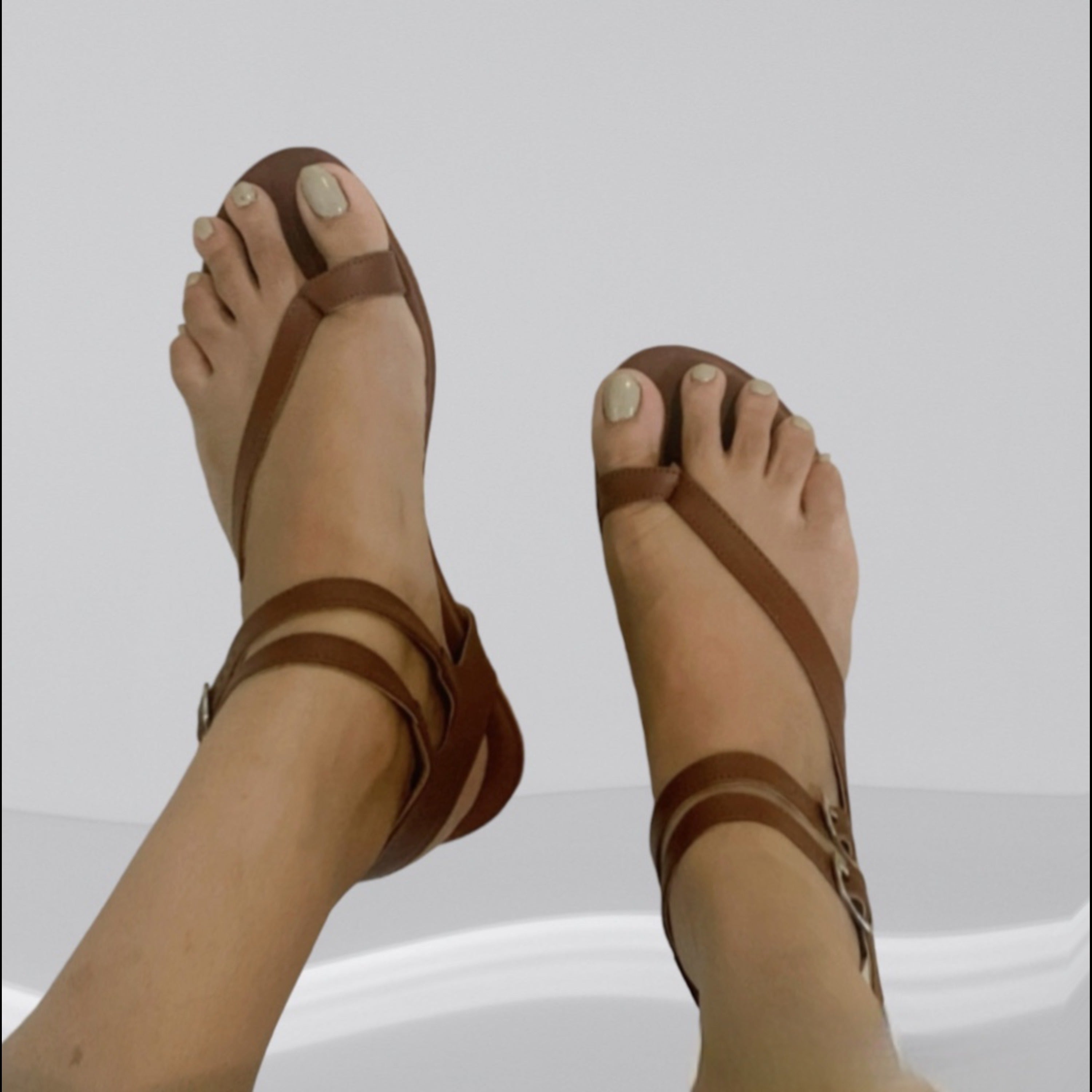 Tow Loop Sandals