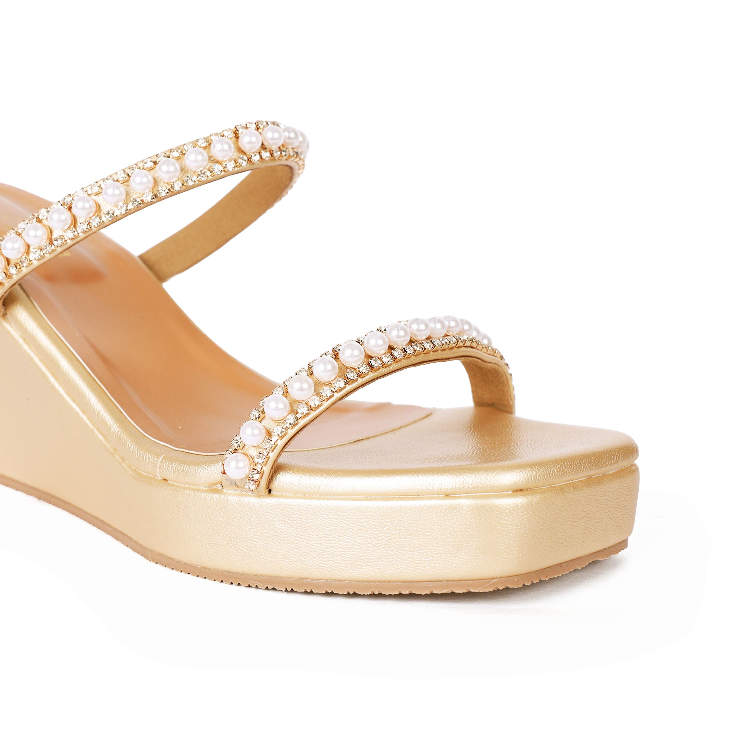 Peral Studded Wedges