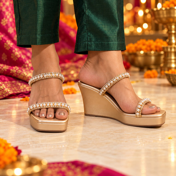 Peral Studded Wedges