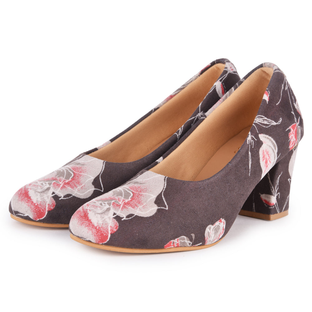 Abstract Rose Pump